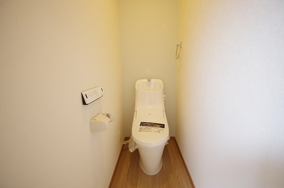 トイレ２階画像